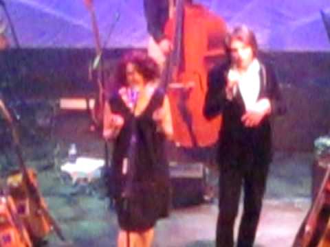 carmen consoli e fabio abate in concerto al teatro augusteo napoli