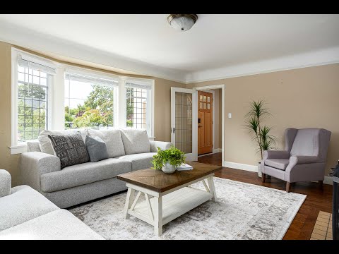 749 Island Road | Oak Bay, BC - The Agency