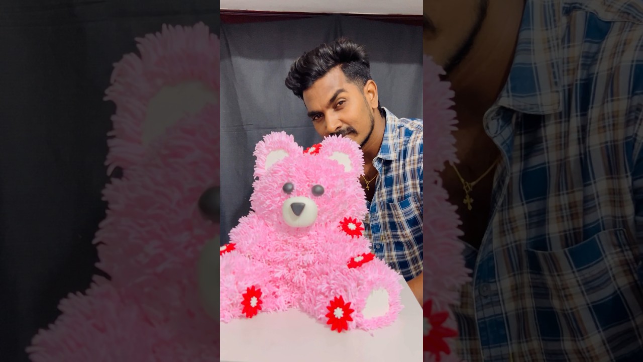 Teddy bear cake🧸🩷🤍   #teddybearcake #berrycake #birthdaycake #subscribe #cake #food