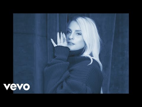 Meghan Trainor - Crowded Room