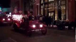 preview picture of video '2013 Downtown Washington, Inc. Holiday Parade of Lights - Christmas at the Movies'
