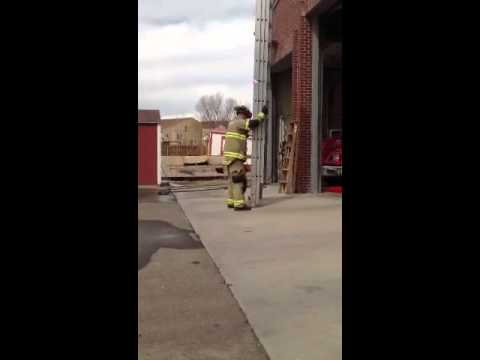 1 firefighter 35 ft extension ladder raise