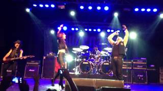 Come Undone Adrenaline Mob  (Feat. Lzzy Hale) - Santiago, Chile