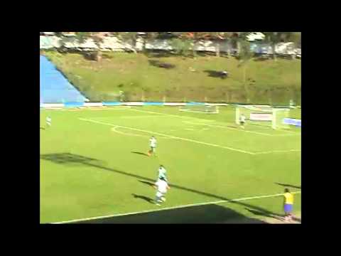 Melhores momentos do lateral-direito Douglas Fortes.
