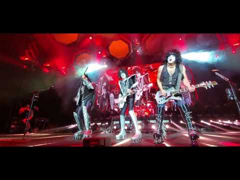 KISS - Rockin' In Burgettstown