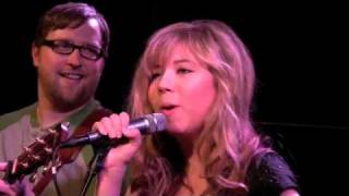 Jennette McCurdy &#39;Not That Far Away&#39; The Oficial Video &#39;Exclusive&#39; Live In Studio