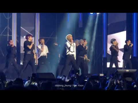 181117 Hec concert in Bangkok - Light (Wannaone)