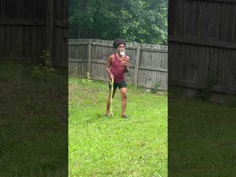 KenkoEye demonstration - DJ using the app in the backyard