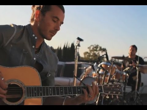 BUSH - Breathe (Rooftop Live)