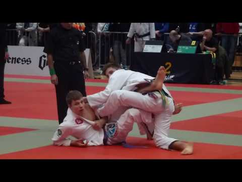 Gerard Labinski vs Sean Coates - FINAL - IBJJF London Winter Open 2015 - Purple Adult - Medium-Heavy