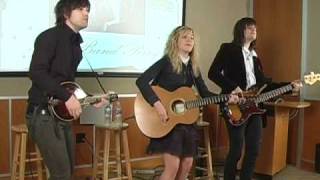 The Band Perry - &quot;Hip to My Heart&quot;