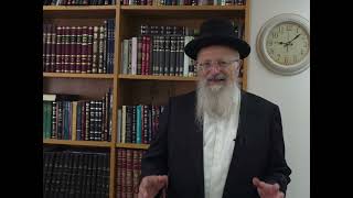 סוכה - ההגנה הטובה ביותר | הרב שמואל אליהו | הלכה יומית | י"ג תשרי תשפ"ה (הרב שמואל אליהו) - התמונה מוצגת ישירות מתוך אתר האינטרנט יוטיוב. זכויות היוצרים בתמונה שייכות ליוצרה. קישור קרדיט למקור התוכן נמצא בתוך דף הסרטון