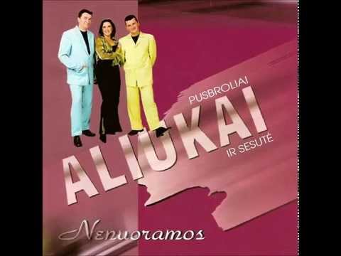 Pusbroliai Aliukai ir sesutė - Bėga metai