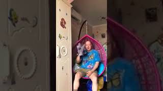 Lunatic Sings a Chinese Elephant Song