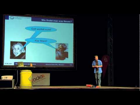 Boris Lemmer beim Science Slam XXL in Münster (10. Juni 2011): Bis(s) ins Innere des Protons