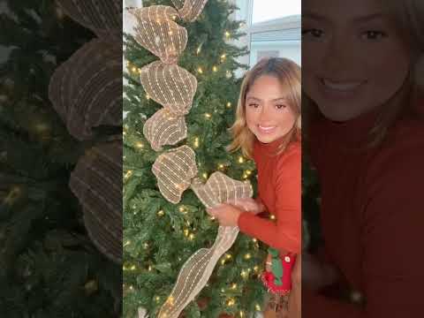 Christmas tree tips! Here is how I style my mesh! #christmas #holidays #christmastree #ribbon
