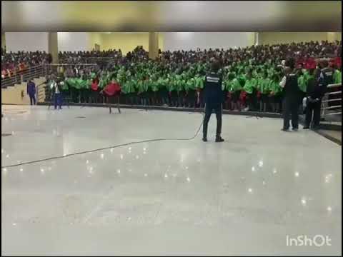 Coro B do Município de Luanda/ Igreja Bom Deus