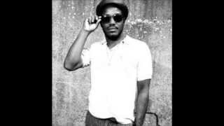 Delroy Wilson - Everybody Bawling