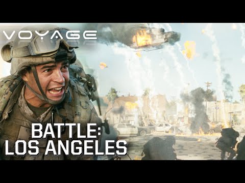 Alien Air Support Destroys Helicopter | Battle: Los Angeles | Voyage