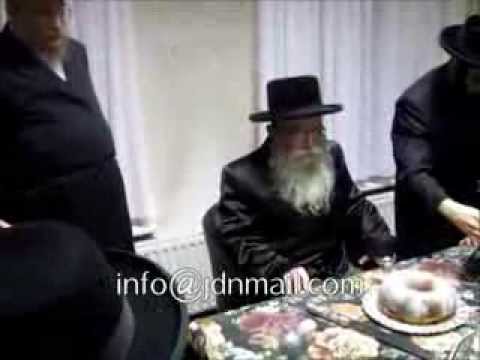Son In Law Of Reb Leibish Being Appointed Satmar Dayan Of Antwerp - Kislev 5774