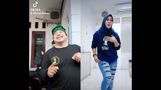 Download lagu Kumis Abang jangan di kasih orang mp3 Download lagu Kumis Abang jangan di kasih orang mp3