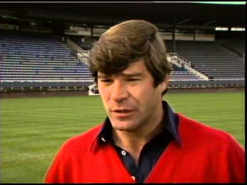 8.11.83. SPORT - FOOTBALL -FULHAM v LIVERPOOL