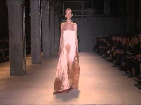 ROCHAS Fashion Show - Ready-To-Wear Women's Autumn/Winter 2011/12.