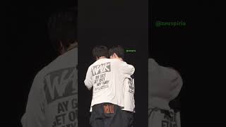 Download lagu meaning of love and it’s markhyuck hugging! NCT 127 in Macau mp3