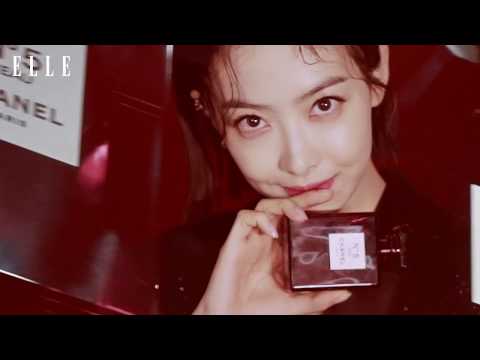 ELLE China 2018.12 Issue Victoria Behind The Scenes (Red Is More)