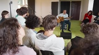 Un giorno con Brunori Sas per i giovani artisti di Samurai, la residenza musicale gratuita