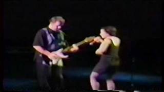 10,000 Maniacs - Few And Far Between (1993) Madison Square Garden