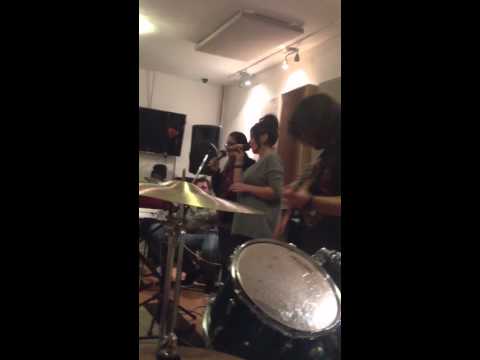 Slayer fan turns up to ABBA rehearsal