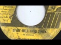 Little Mack Simmons - Givin' Me A Hard Time