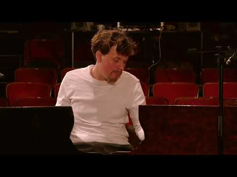 Seppe Gebruers Plays with 'La Vie en Rose'