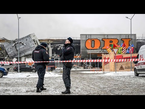 Large shopping center near Moscow is on fire