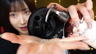 すみません、久しぶりに動画を拝見してるのですが、また一層お綺麗になられましたかね。からドキッとしました。 - 【ASMR】耳がとろけるリラックスタイム✨囁きながらのオイル耳マッサージとハンドムーブメント