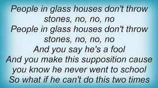 Hazel O&#39;connor - Glass Houses Lyrics