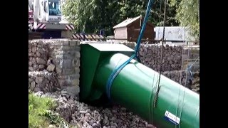 preview picture of video 'Archimedes Screw Installation'