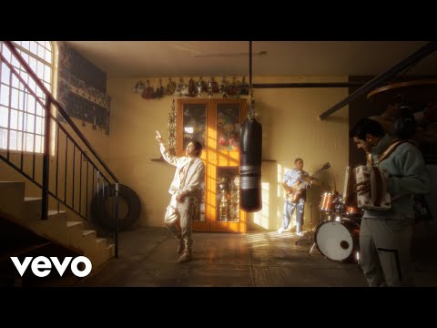 Diferente Nivel - Si Me Caigo (Video Oficial)