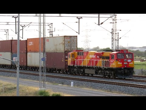 High Speed Indian Freight Trains // Double Stack Container Trains