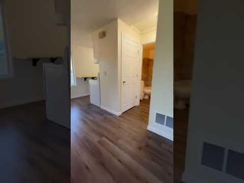 LOM 4915 1-6 - Video 2 of 2