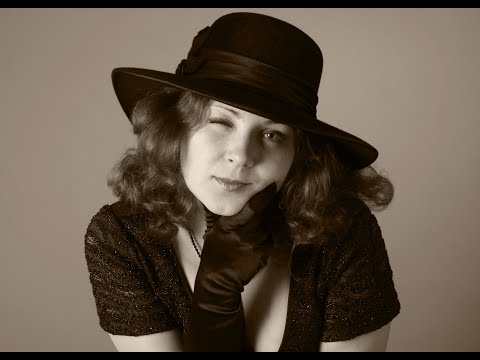 Ретроспекція: Люцина ХВОРОСТ — Сусіди ліворуч, сусіди праворуч (слова Лариси ВИРОВЕЦЬ) [AUDIO]