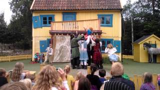 Här kommer Pippi Långstrump på Astrid Lindgrens Värld 2013 - sång