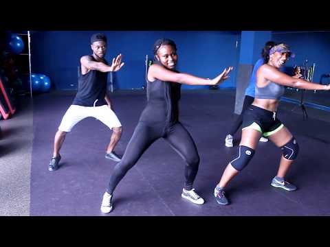 Nsoki Rehearsing for the African Sunrise Music Video