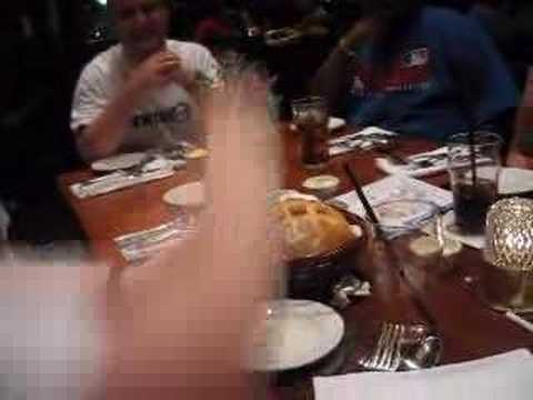 BotCon 2007: Vangelus breaking the bread