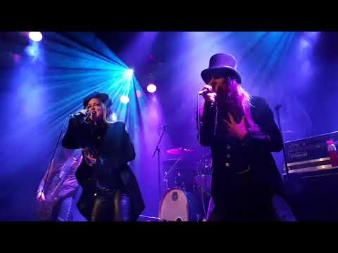 Dark Sarah- dance with the dragon