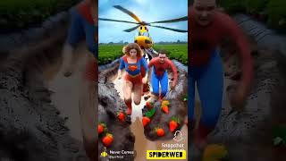 uh oh spider man+ women😆😂😂