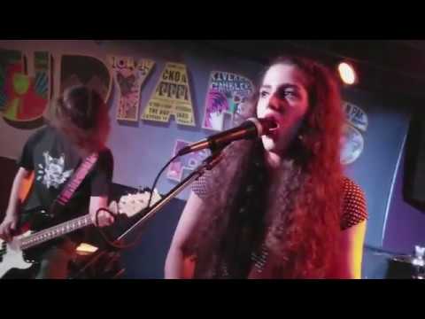Quinn the Brain - Down (live)
