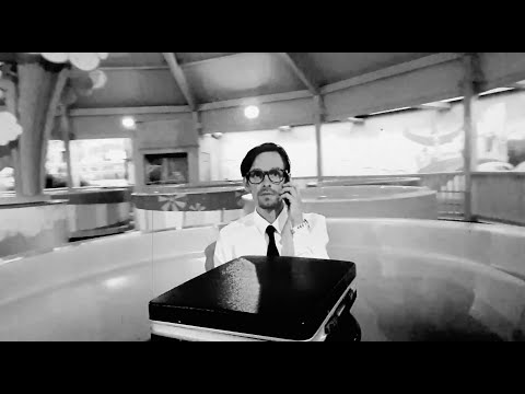 DEY HARD - Der Moment (Official Music Video)