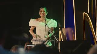 Morissette sings "Go The Distance" with Manila Symphony Orchestra